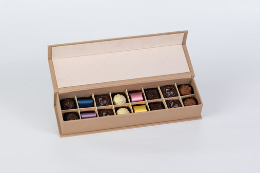 Boîte Lueur – 16 chocolats issus des 3 collections Crépuscule